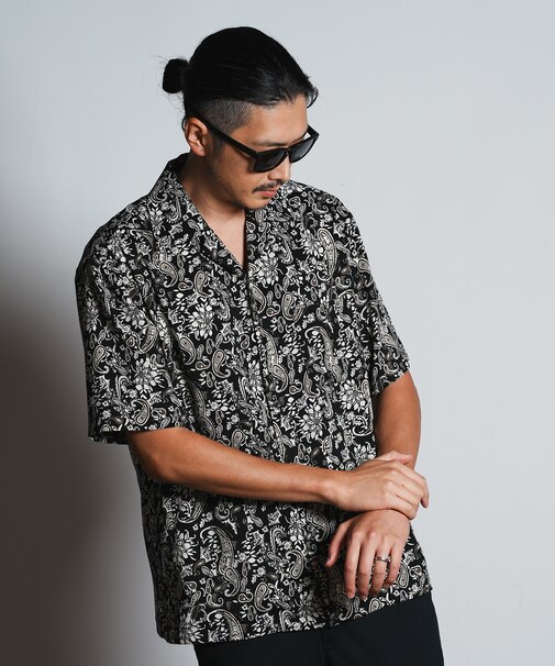 フラワーペイズリープリントオープンカラーシャツ