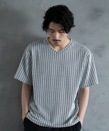 ランダムテレコ フェイクレイヤード VネックTシャツ