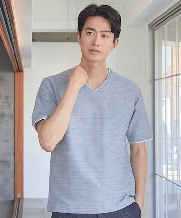 タックジャガードVネックTシャツ