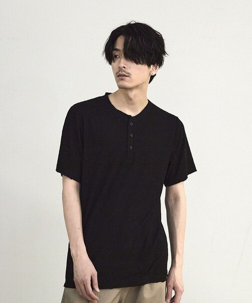 ヘリンボーンジャガードヘンリーネックTシャツ