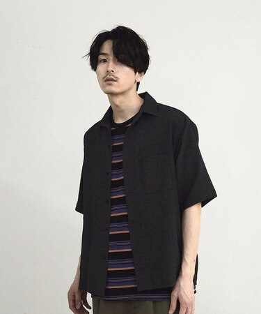 シャーリングレギュラーカラー半袖シャツ