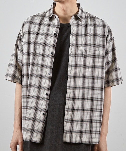 アメリカンチェックレギュラーカラー半袖シャツ