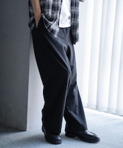 TRストレッチタックワイドテーパードパンツ