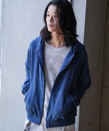 カットオフピグメントコンパクトロゴパーカ