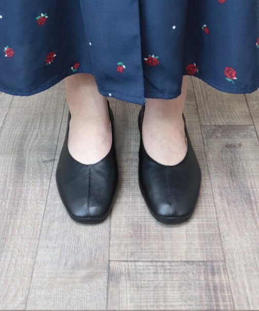 クッション入り スクエアトゥギャザーパンプス  (1130)