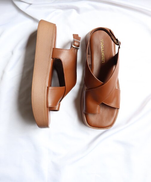 超軽量 厚底スクエアクロストングサンダル【3.5cmヒール】(4127)