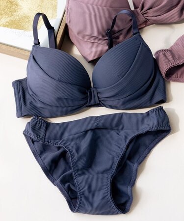 人気の「ふわ盛」パターンデイリー使いやすいシンプルさ 「ふわ盛スムース ペアブラジャー（ワイヤー有り）」 ブラジャーショーツセット