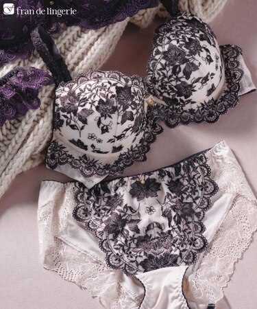 ロマンチックな華ありランジェリーしっかり盛胸&安定感◎ 「クラシカルフローラル ペアブラジャー(ワイヤー有り)」 ブラジャーショーツセット