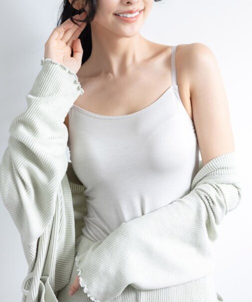 人気の「ふわ盛」パターンのカップを採用モダール生地で着心地◎ 「ふわ盛ブラキャミソール」 機能性インナー
