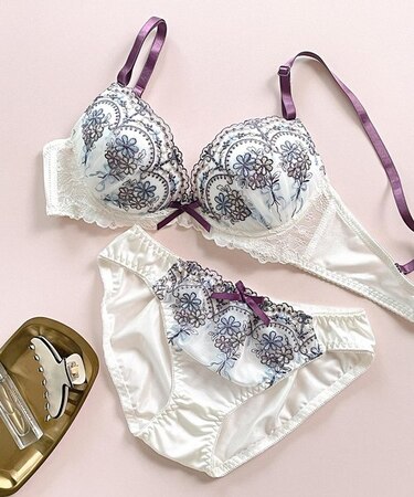 新作続々☆ 「ペアブラジャー ペアブラジャー(ワイヤー有り)」 ブラジャーショーツセット