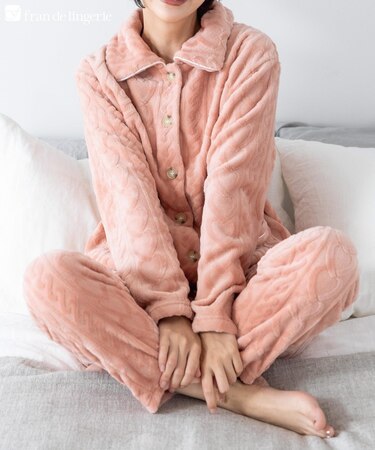 ふんわり軽くて暖かいmemory fleece (メモリーフリース)ベーシックなパジャマデザイン 「メモリーフリース 全開上下セット」 全開上下セット