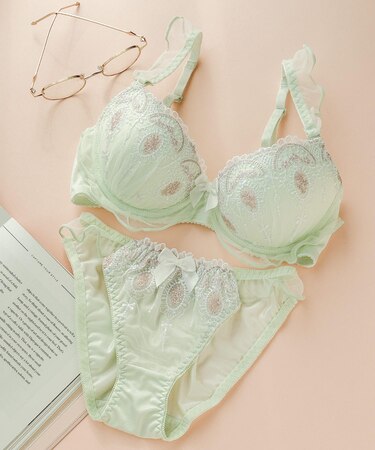 新作続々☆ 「ペアブラジャー ペアブラジャー（ワイヤー有り）」 ブラジャーショーツセット