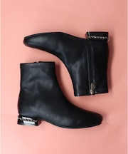 【Bridget Birkin】パールチェーンヒールストレッチショートブーツ