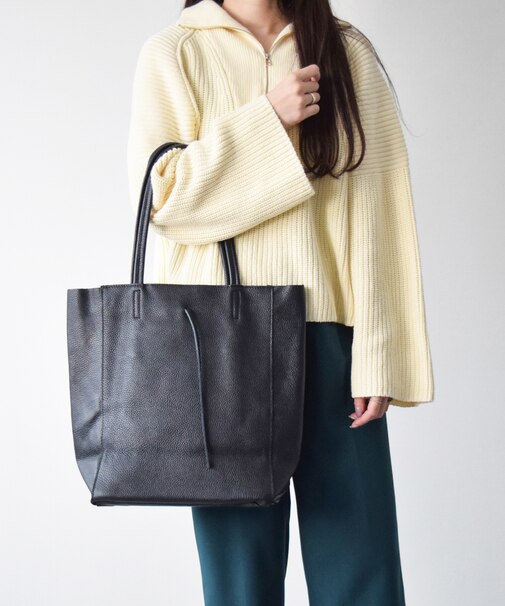 【Andrea Cardone】スムースレザートートバッグ