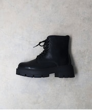 【TAMARIS】トラックソールレースアップショートブーツ