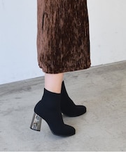 【BRIDGET BIRKIN】スターヒールフィットブーツ