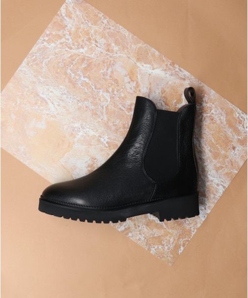 【INTER-CHAUSSURES】ラウンドトウタンクソールサイドゴアブーツ