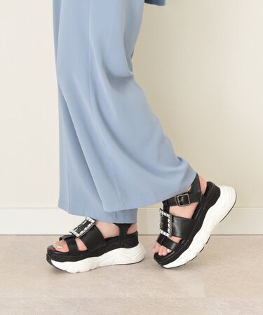【BRIDGET BIRKIN】スクエアバックルスポーツサンダル