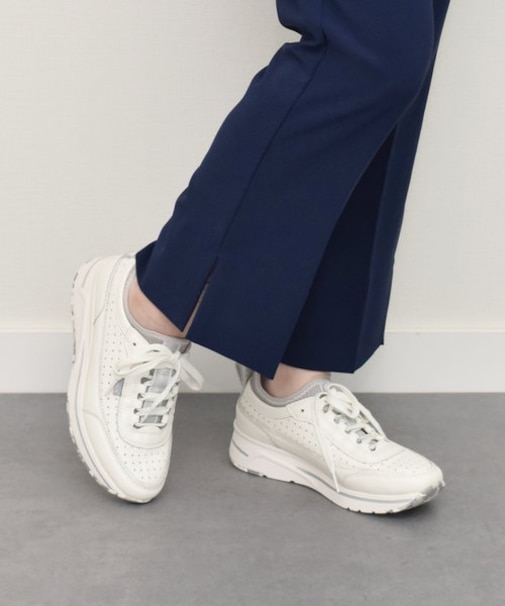 《新色入荷》【bussola】パンチングレザースニーカー