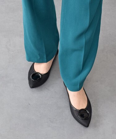 【INTER-CHAUSSURES】ポインテッドトウオーナメントパンプス