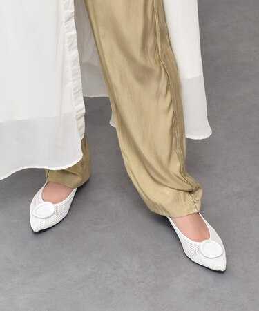 【INTER-CHAUSSURES】ポインテッドトウオーナメントパンプス