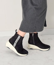【BRIDGET BIRKIN】ラインストーンハイカットスニーカーブーツ
