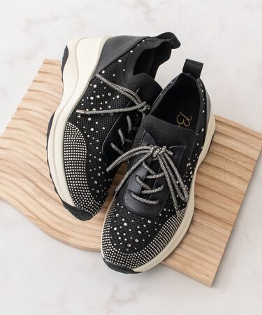 【BRIDGET BIRKIN】ビジューシューレーススニーカー