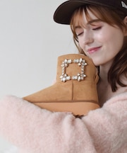 【BRIDGET BIRKIN】バックルビジュームートンブーツ