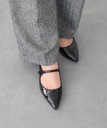 【INTER-CHAUSSURES】ポインテッドストラップフラットパンプス 