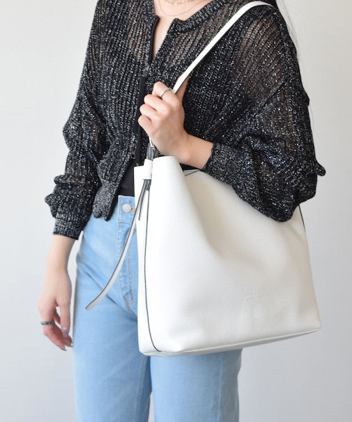 【RIPANI】レザーショルダーバッグ