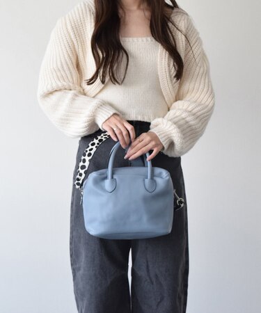 【RIPANI】シュリンクレザースモールハンドバッグ
