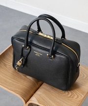 【CHRISTIAN VILLA】ベーシックレザーハンドバッグ