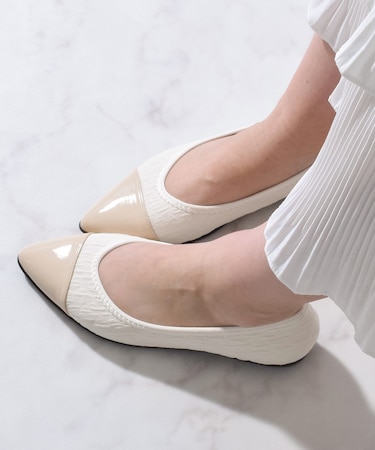 【Bridget Birkin Walk】切替ポインテッドウォーキングパンプス(555227)