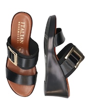 【ITALIAN SHOEMAKERS】スクエアメタルウェッジヒールサンダル(952343)