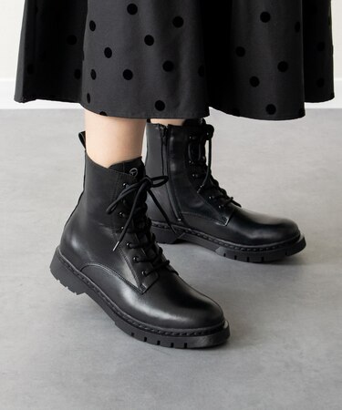 【TAMARIS】レースアップショートブーツ