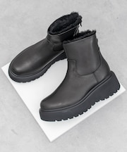 【PARADIS COULEUR】ライニングフェイクムートンショートブーツ