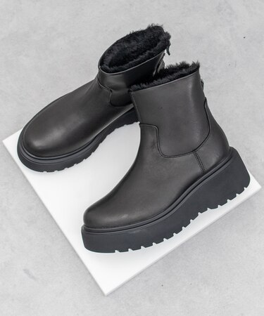 【PARADIS COULEUR】ライニングフェイクムートンショートブーツ