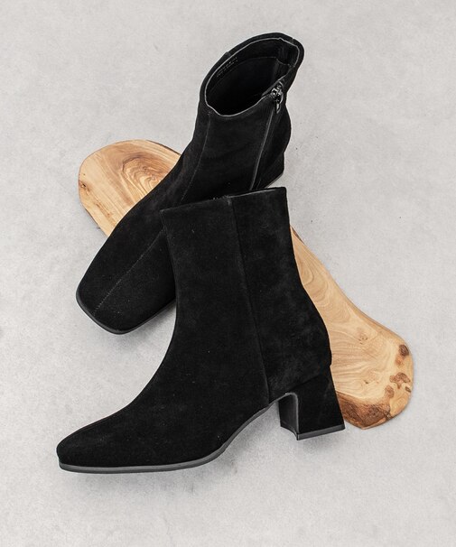 【PARADIS COULEUR】スクエアトウ撥水ショートブーツ