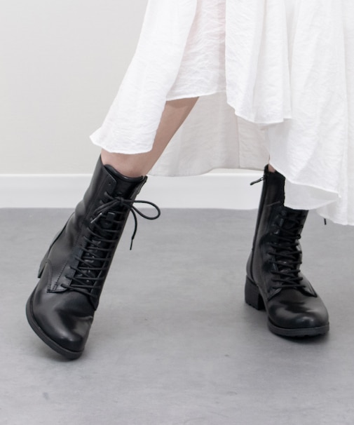 【bussola】撥水レースアップショートブーツ