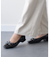 【INTER-CHAUSSURES】スクエアトウローヒールバックルパンプス