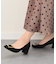 【INTER-CHAUSSURES】スクエアトウメタルバックルパンプス