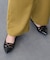 【INTER-CHAUSSURES】ポインテッドローヒールバックルパンプス