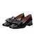 【INTER-CHAUSSURES】スクエアトウビジューバックルシューズ