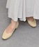 ベージュ