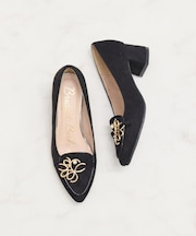 【BRIDGET BIRKIN】ロゴパーツパンプス