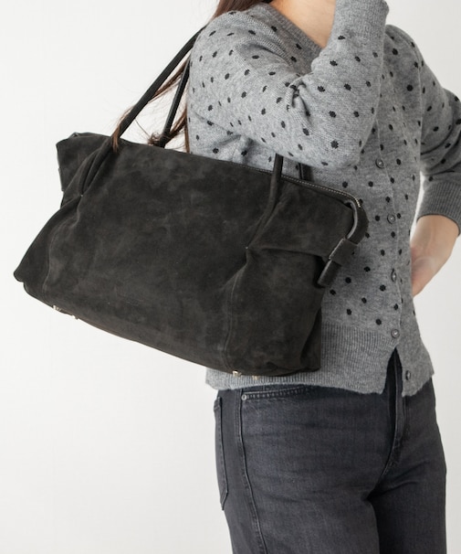 【CHRISTIAN VILLA】ワイドシルエットスエードハンドバッグ