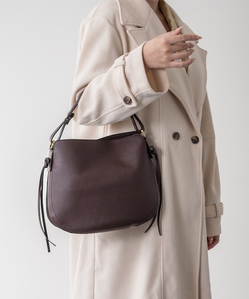 【LORISTELLA】シュリンクレザーハンドバッグ