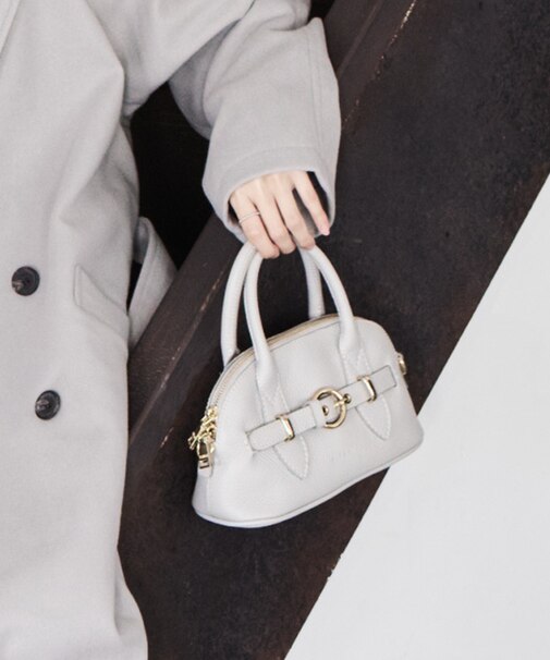 【RIPANI】センターベルトレザーハンドバッグ