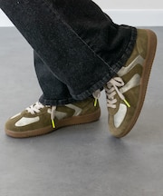 【VERBENAS】ローカットガムソールスニーカー