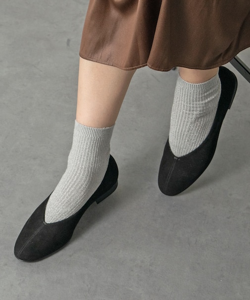 【INTER-CHAUSSURES】ラウンドトウセンターシームパンプス